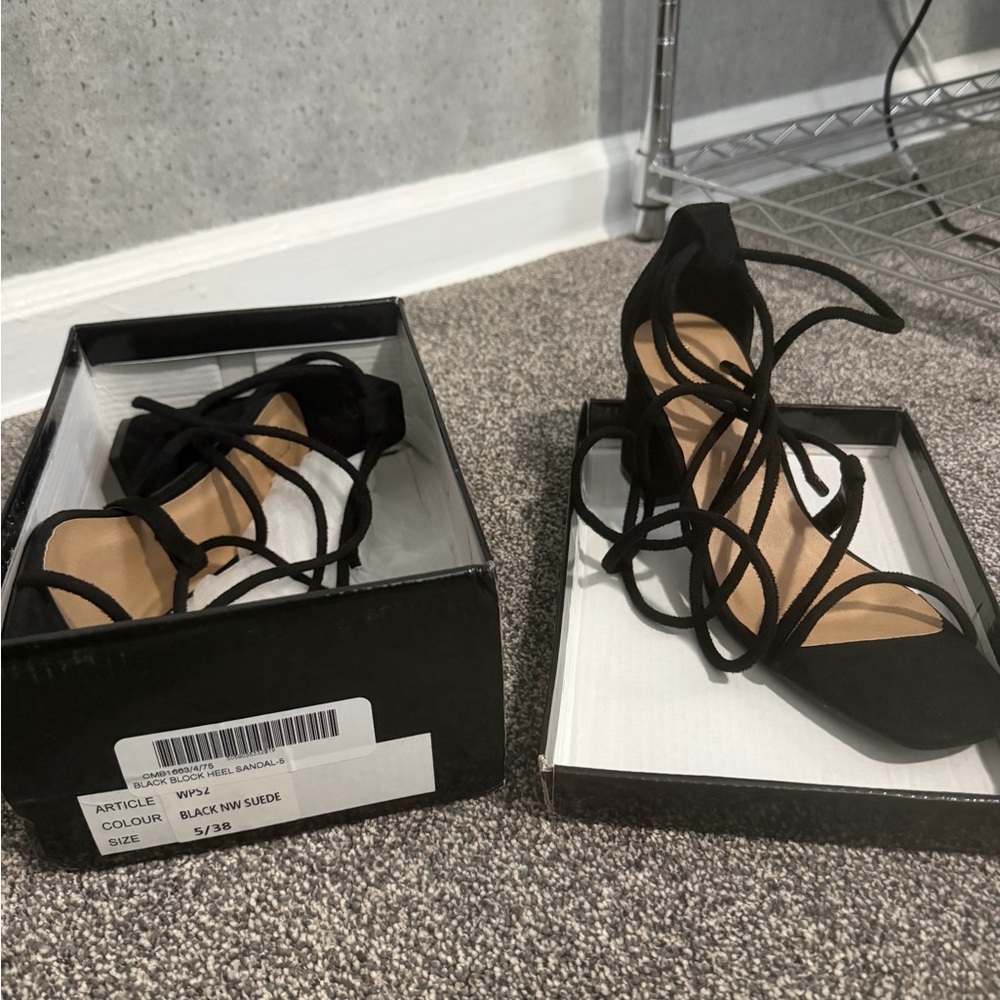 PrettyLittleThing Black Suede Heels